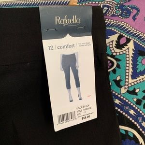 Black Rafaella Capris